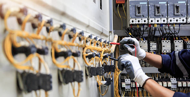 Professional Electrician technician working in Mountville, PA